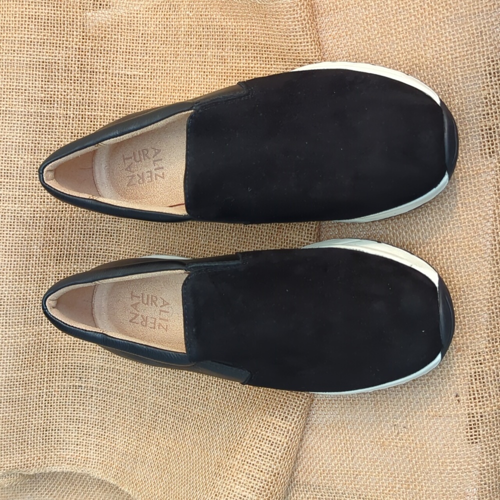Naturalizer SELAH Slip On Sneaker